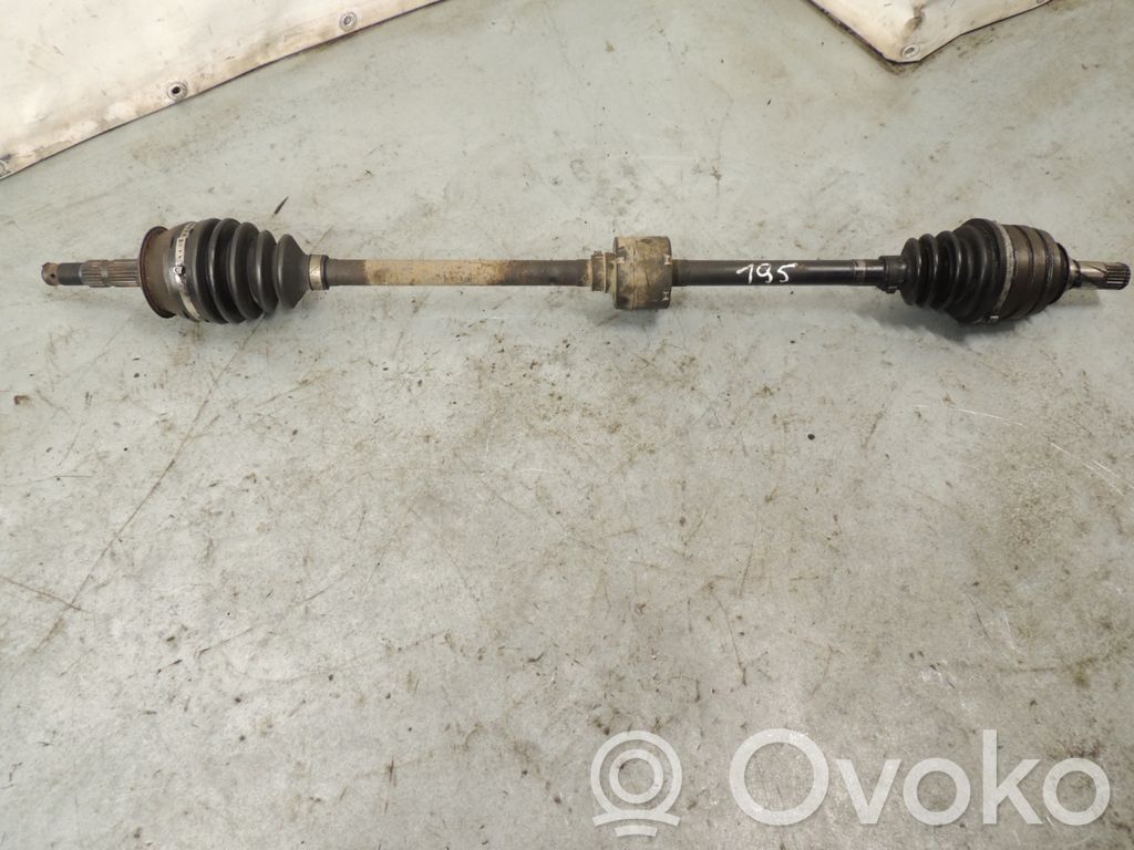 Etuvetoakseli   D195