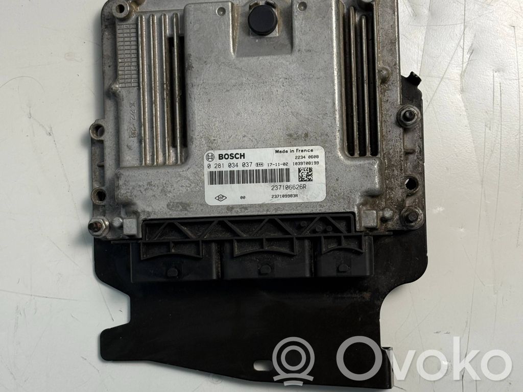 Renault Trafic III (X82) Unitate/modul de control motor 