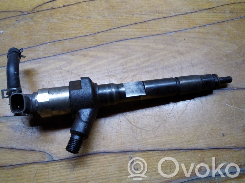 Fuel injector