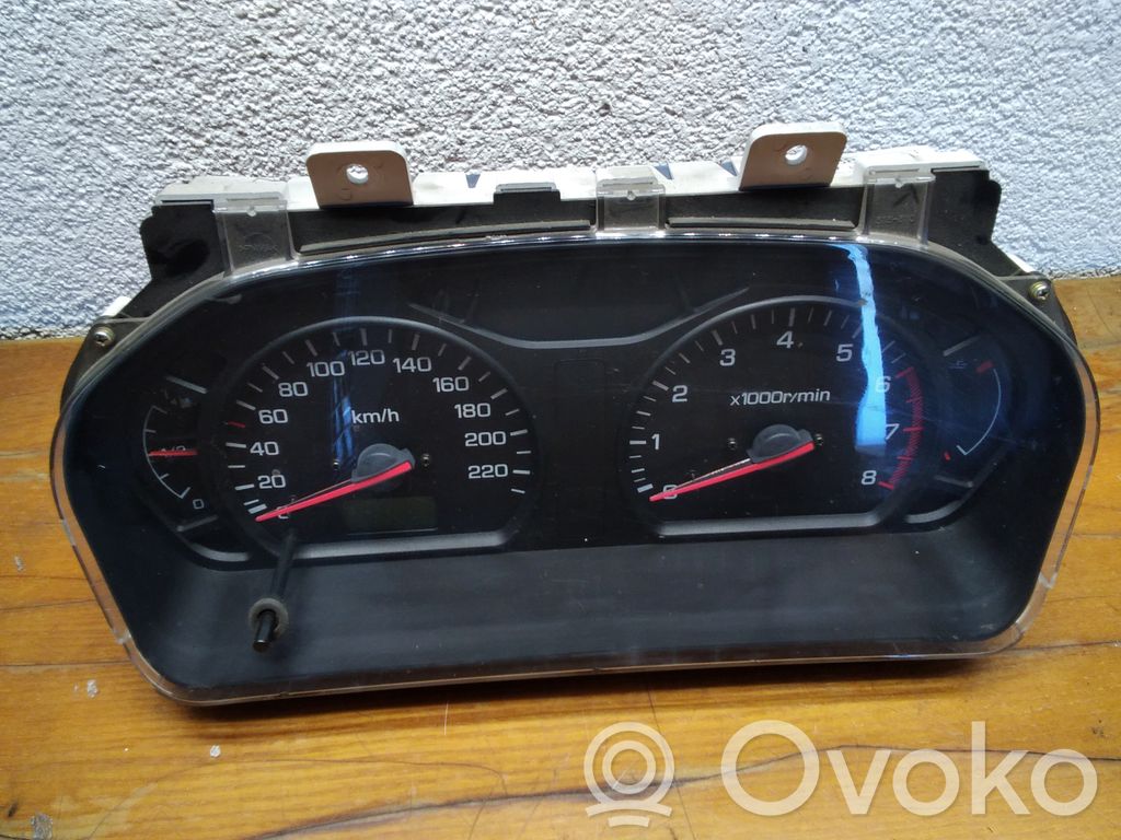 Mitsubishi Space Wagon Tachimetro (quadro strumenti) 