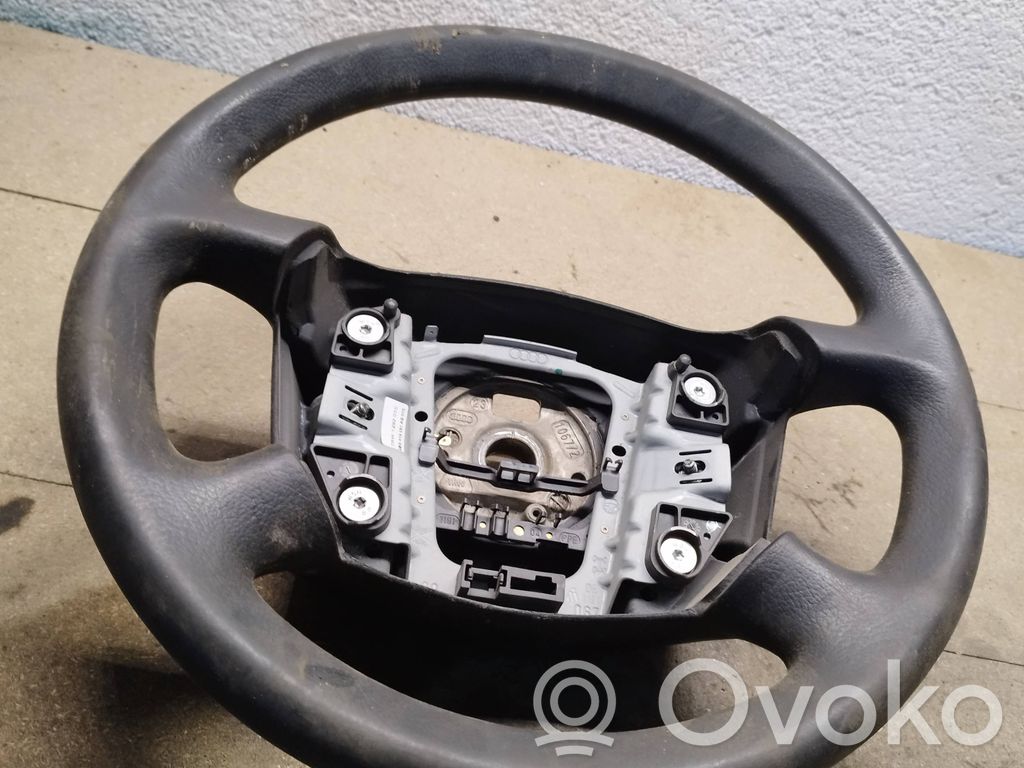 Audi A4 S4 B5 8D Ohjauspyörä 
