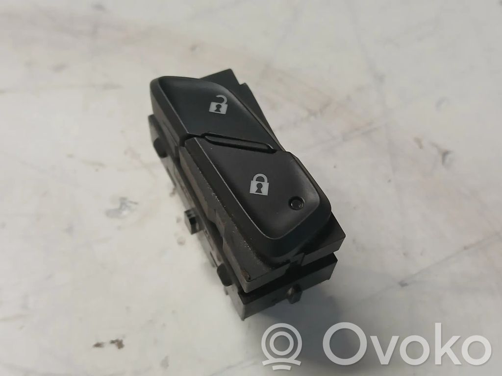 Chevrolet Corvette C7 Central locking switch button 