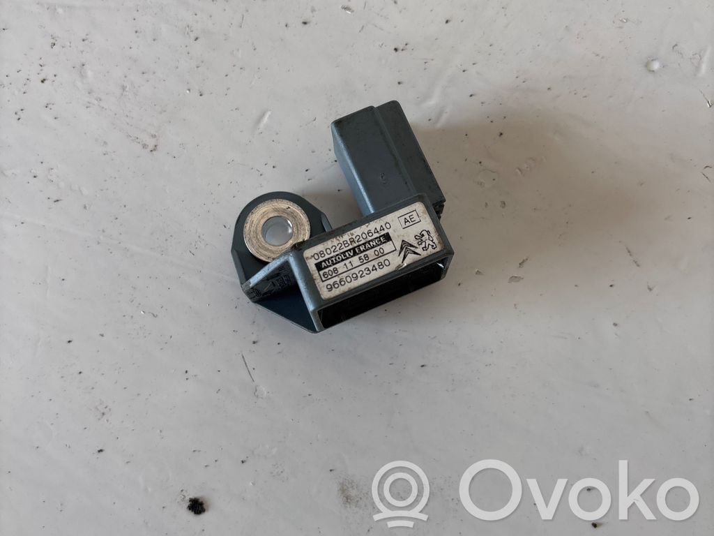 Peugeot 308 SW  Airbag deployment crash/impact sensor 