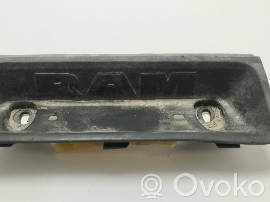 Dodge RAM Embellecedor de la consola central 