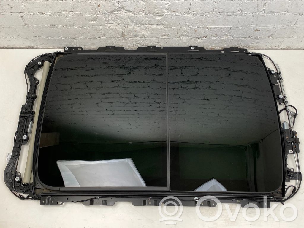 Volvo V90 Cross Country Lūkas komplekts 