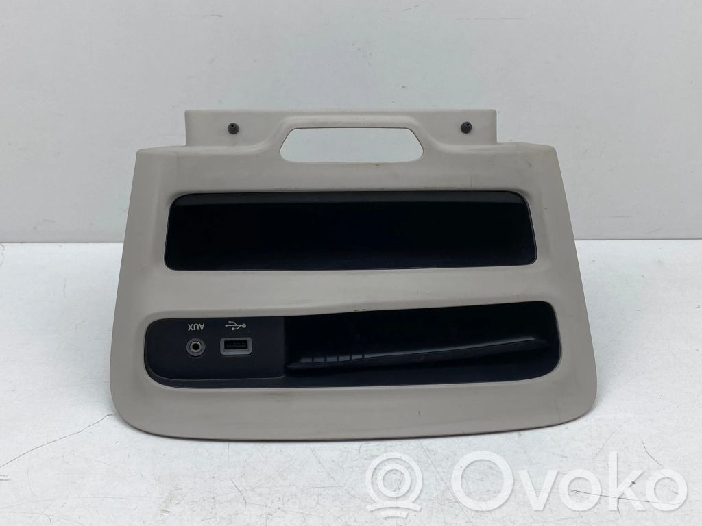 Chrysler Pacifica Dashboard storage box/compartment 