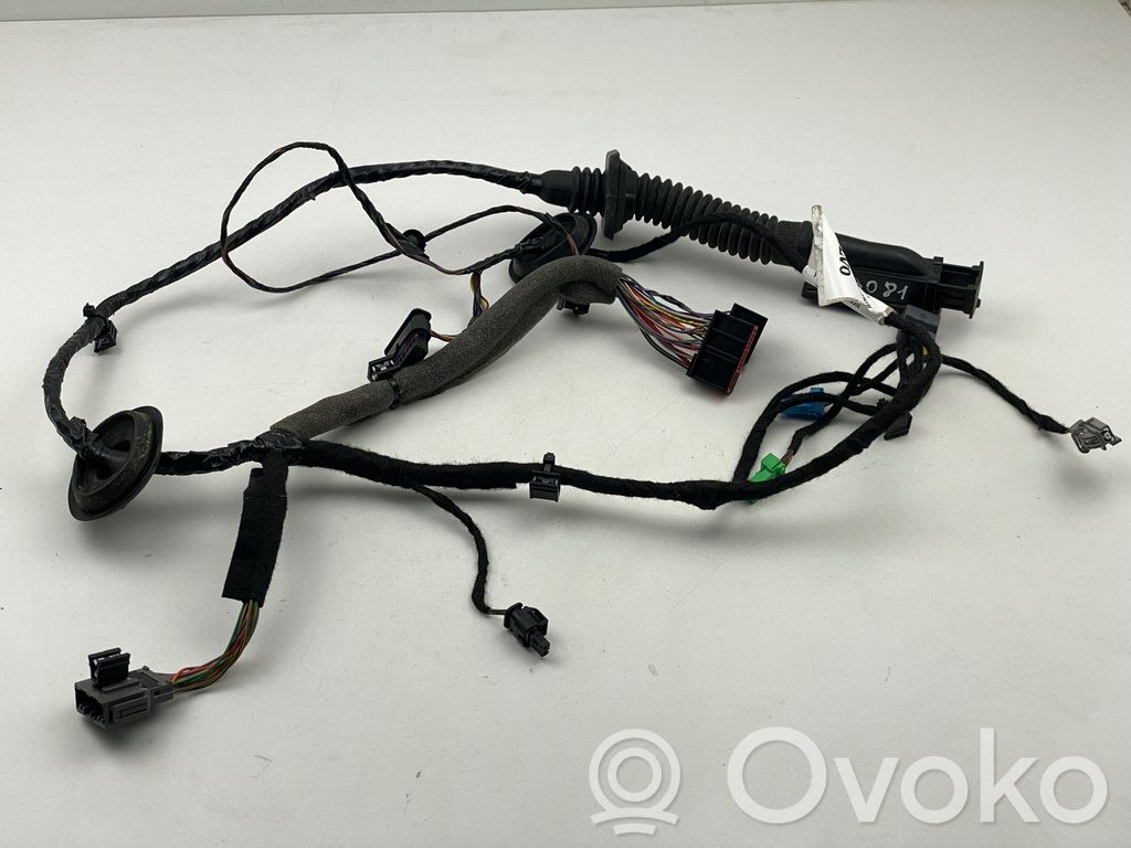 Volvo XC40 Wiązka przewodów drzwi przednich 