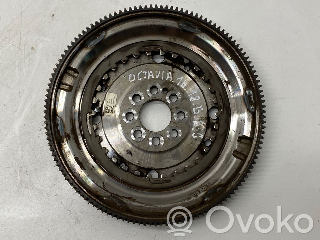 Skoda Octavia Mk3 (5E) Koło zamachowe 