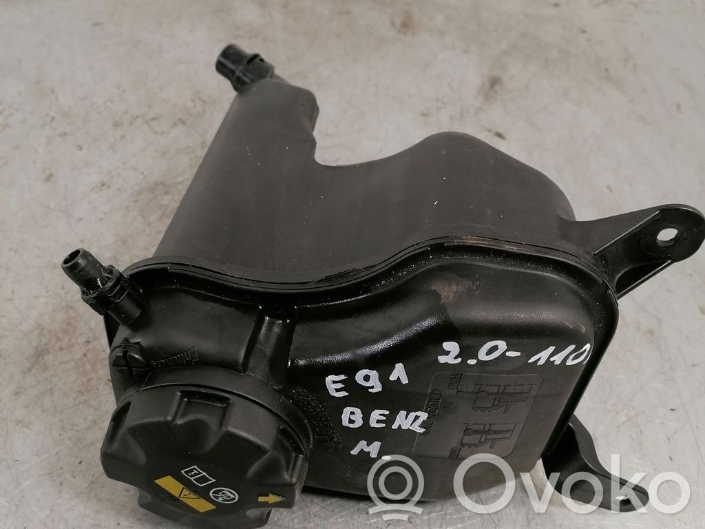 BMW 3 E90 E91 Jäähdytysnesteen paisuntasäiliö 