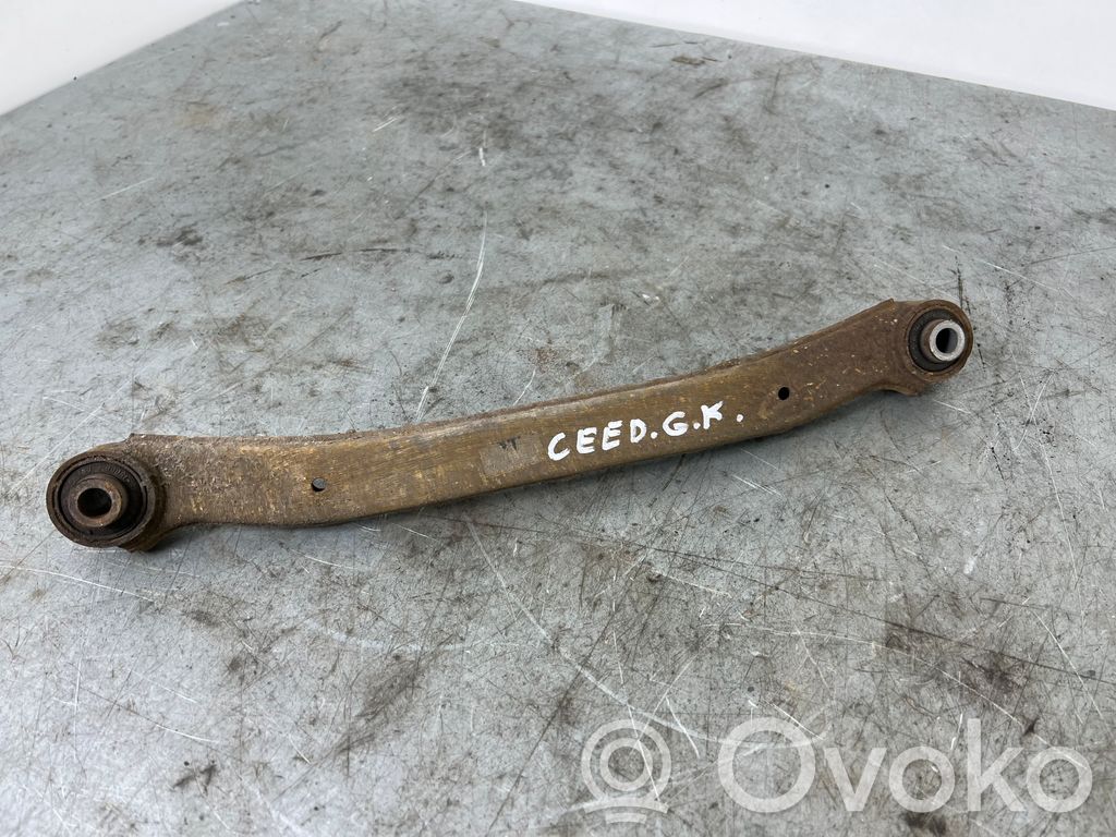 Rear upper control arm/wishbone
