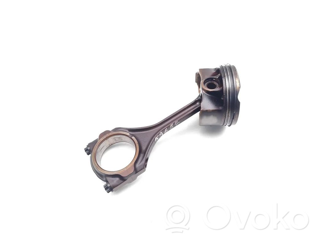 Toyota RAV 4 (XA50) Piston with connecting rod 