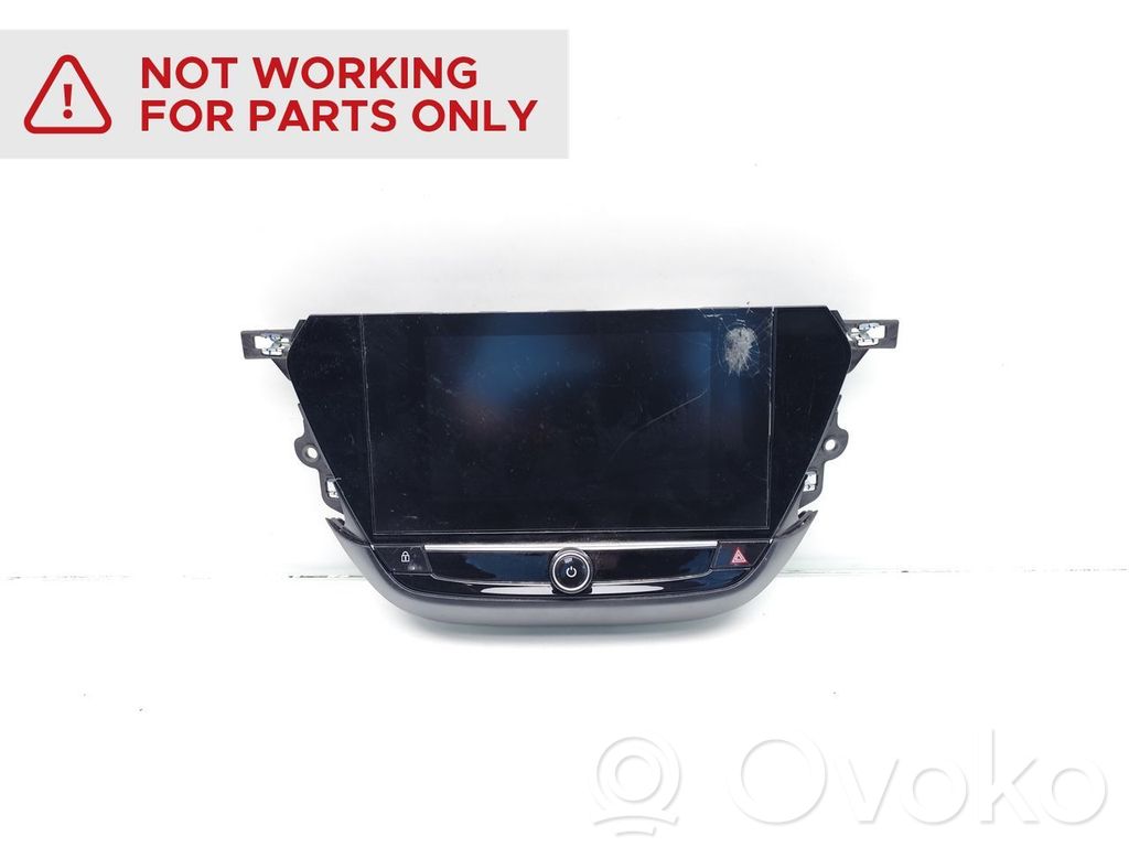 Opel Corsa F Panel / Radioodtwarzacz CD/DVD/GPS 