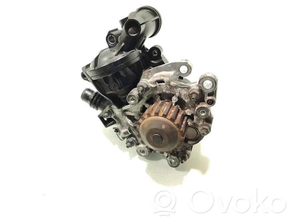 Ford Transit VII Vesipumppu 