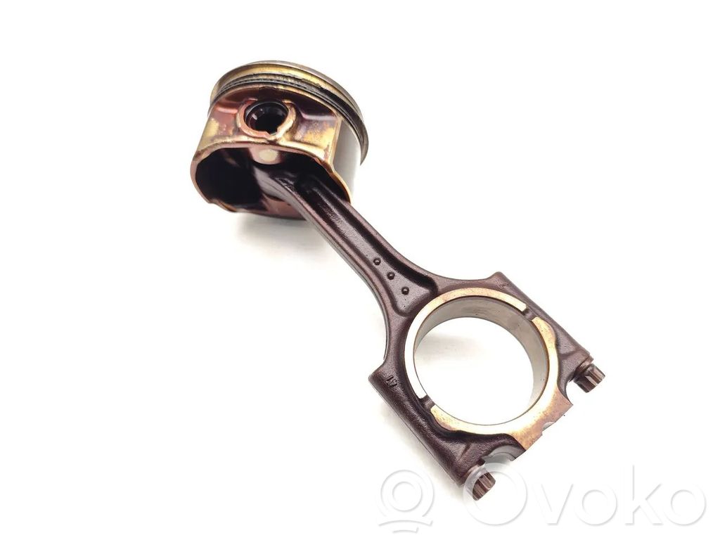 Ford Mondeo MK IV Piston with connecting rod 