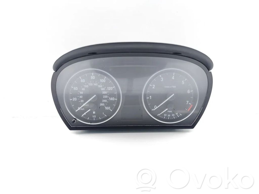 Geschwindigkeitsmesser Cockpit   9187079,759010228,918707901