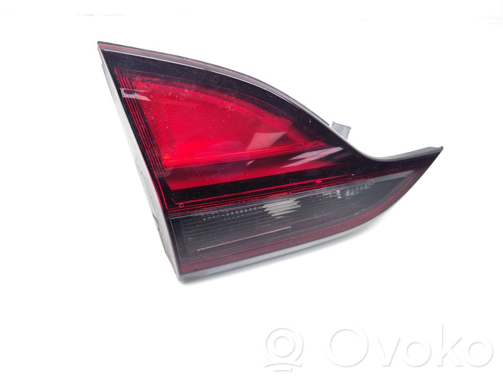 Opel Zafira C Lampă spate în capacul portbagajului 