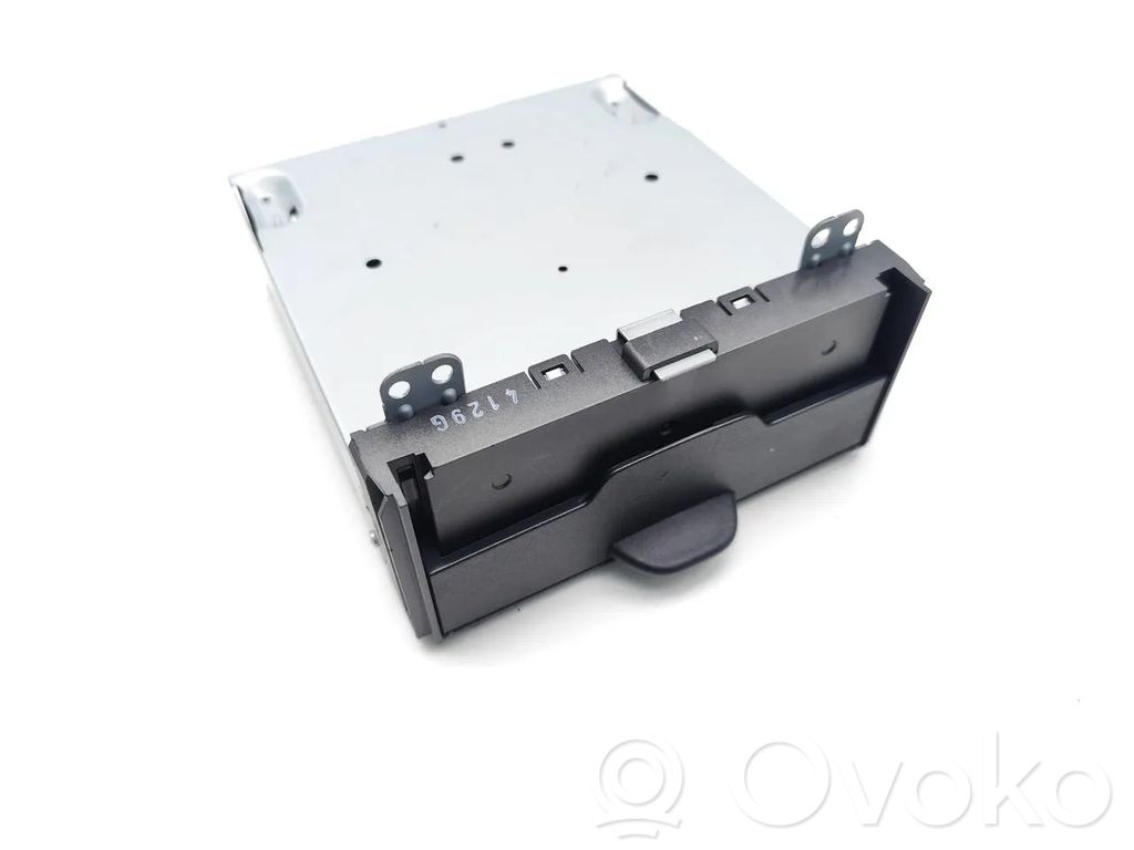 Jeep Cherokee KL Zmieniarka płyt CD/DVD 