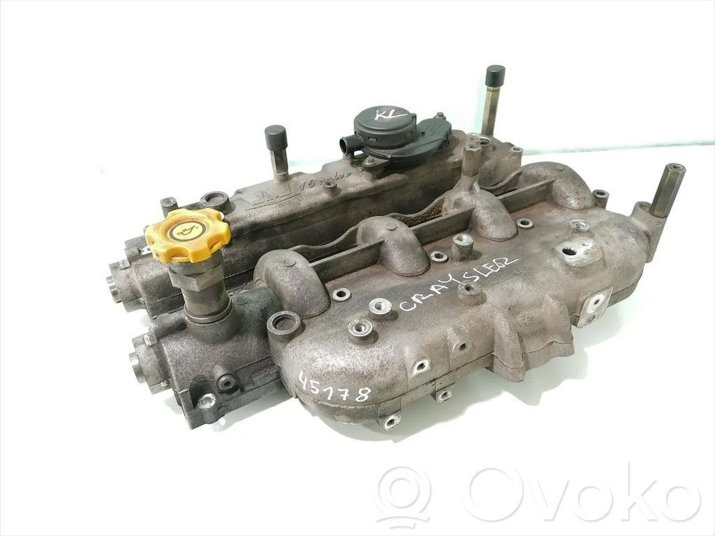 Chrysler Voyager Rocker cam cover 