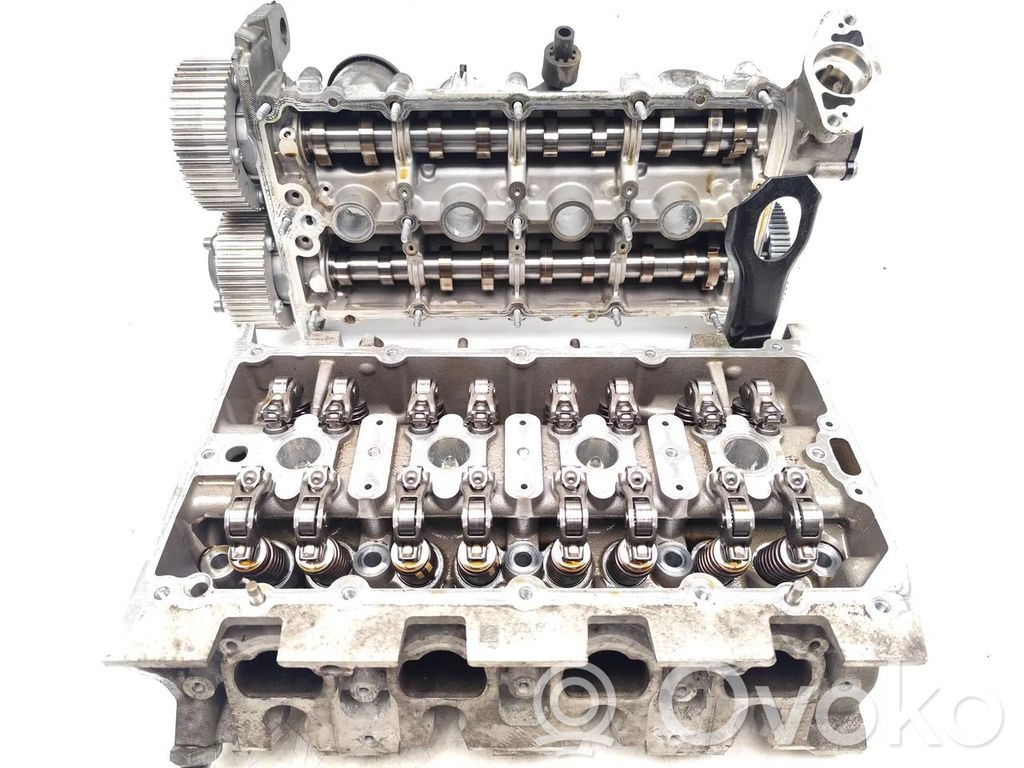 Volkswagen Golf Cross Engine head 