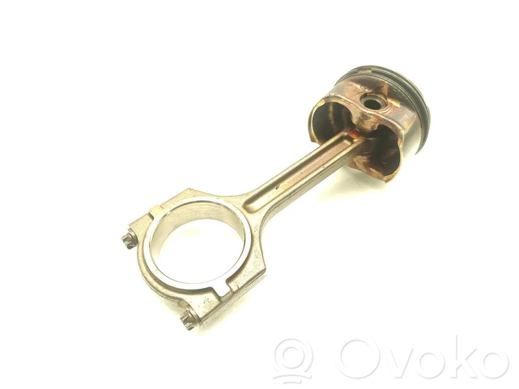 MG 6 Piston with connecting rod 