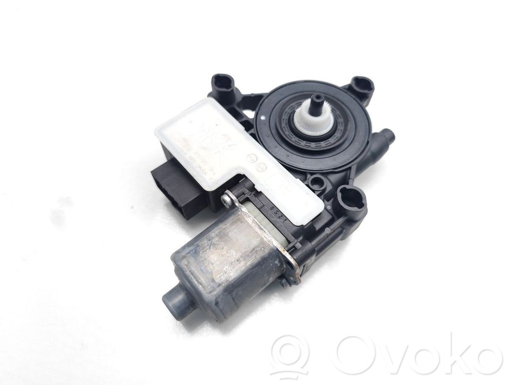 Skoda Kamiq Macara geam spate fără motor