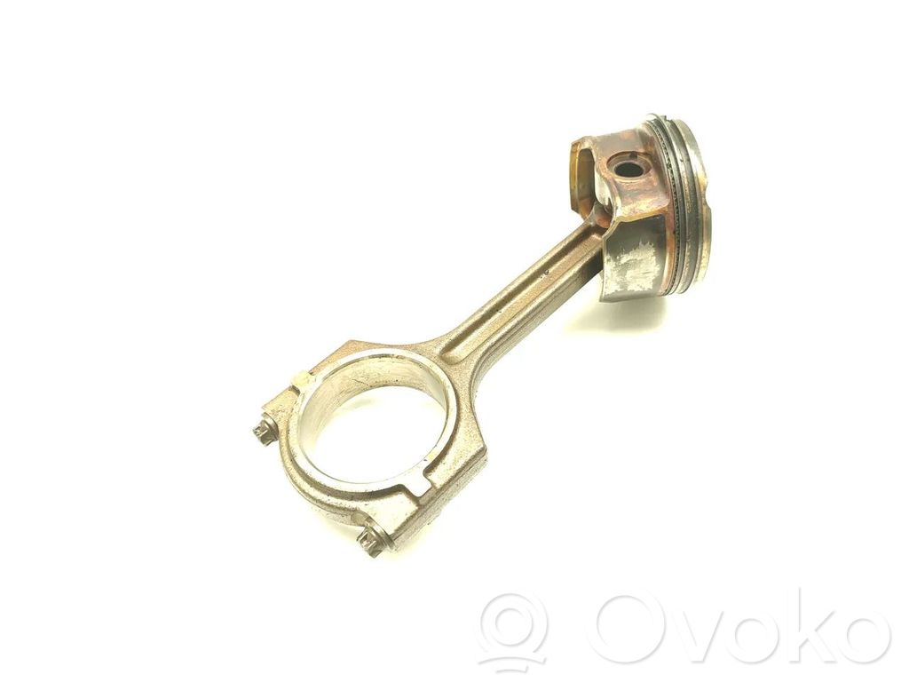 MG 6 Piston with connecting rod 