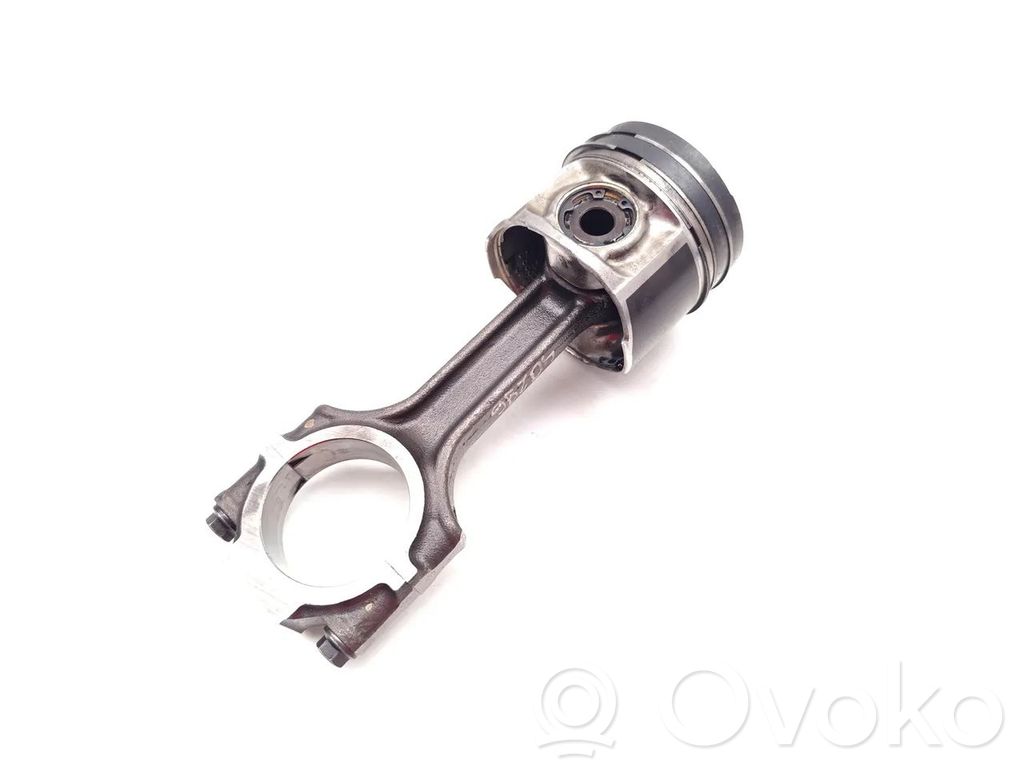 Alfa Romeo GT Piston with connecting rod 