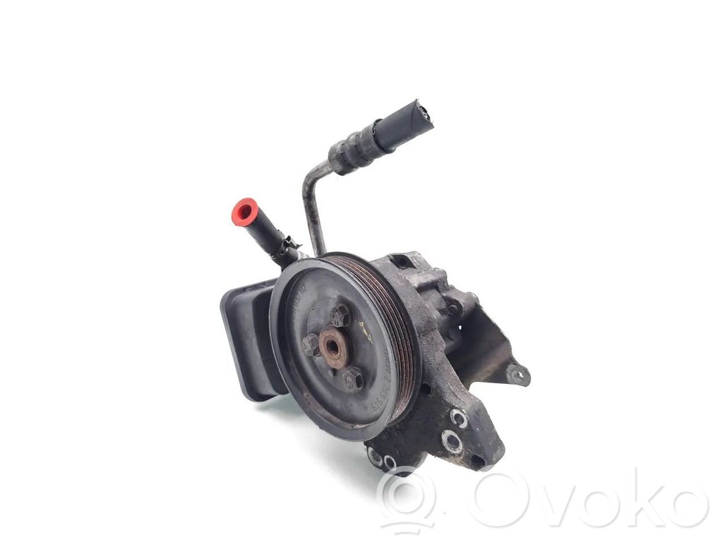 Land Rover Discovery Power steering pump 
