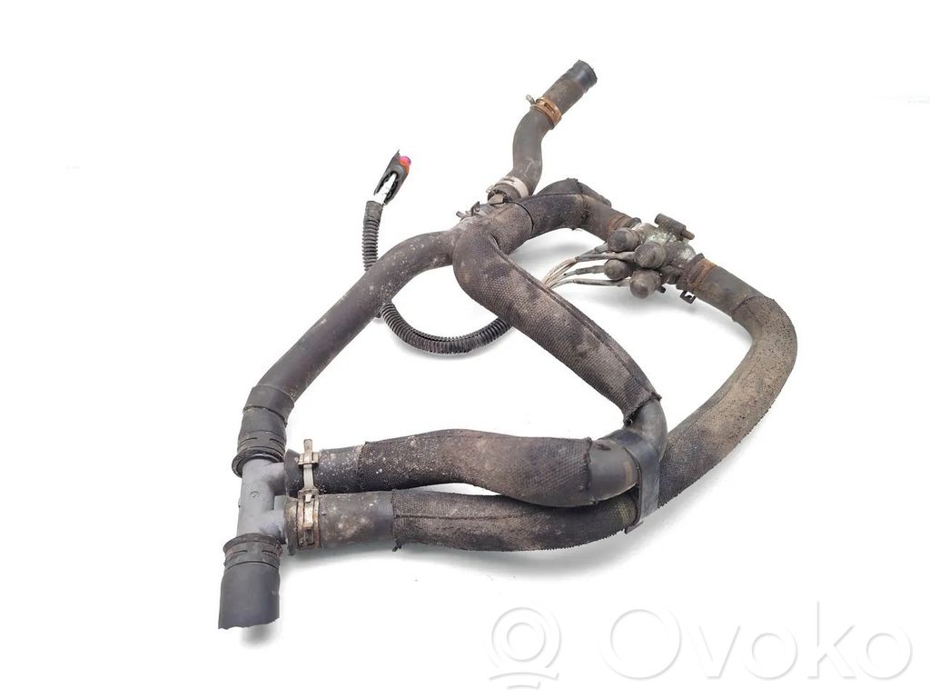 Engine coolant pipe/hose