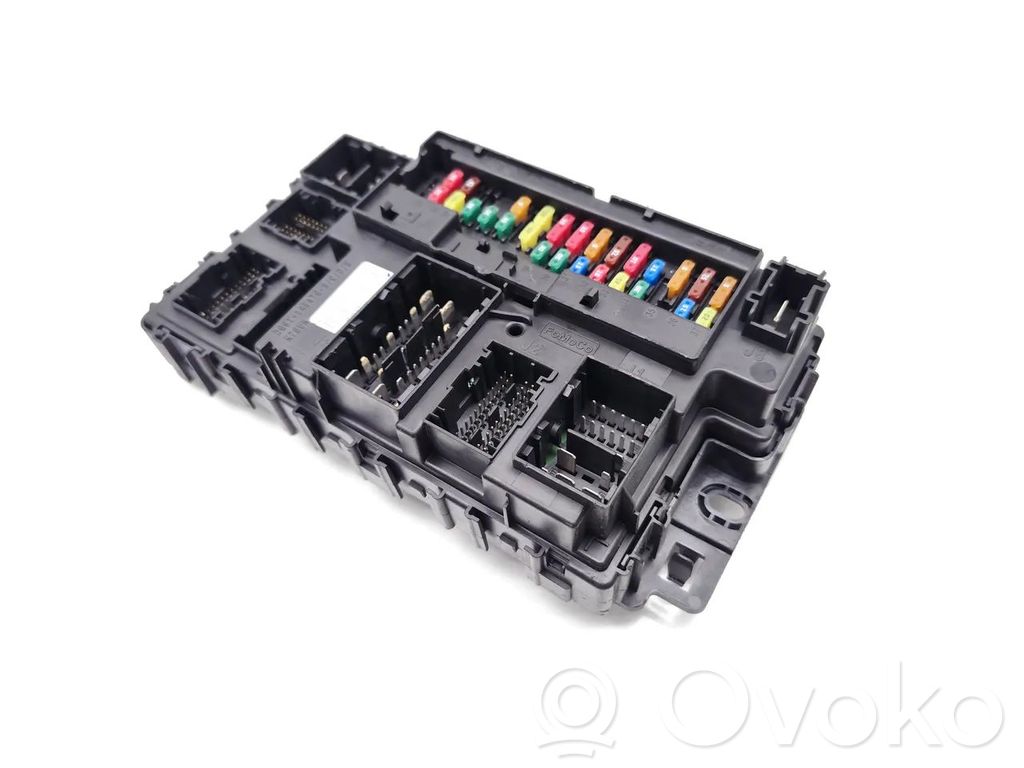 Ford Mondeo MK V Fuse module 