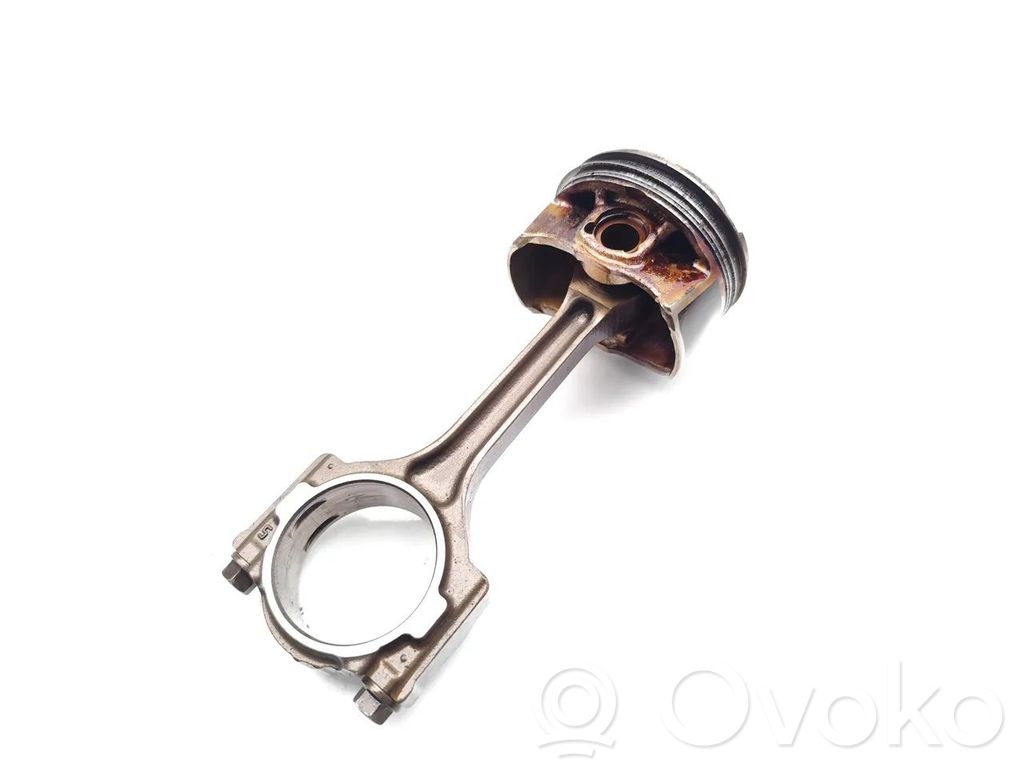 Opel Vivaro Piston with connecting rod 