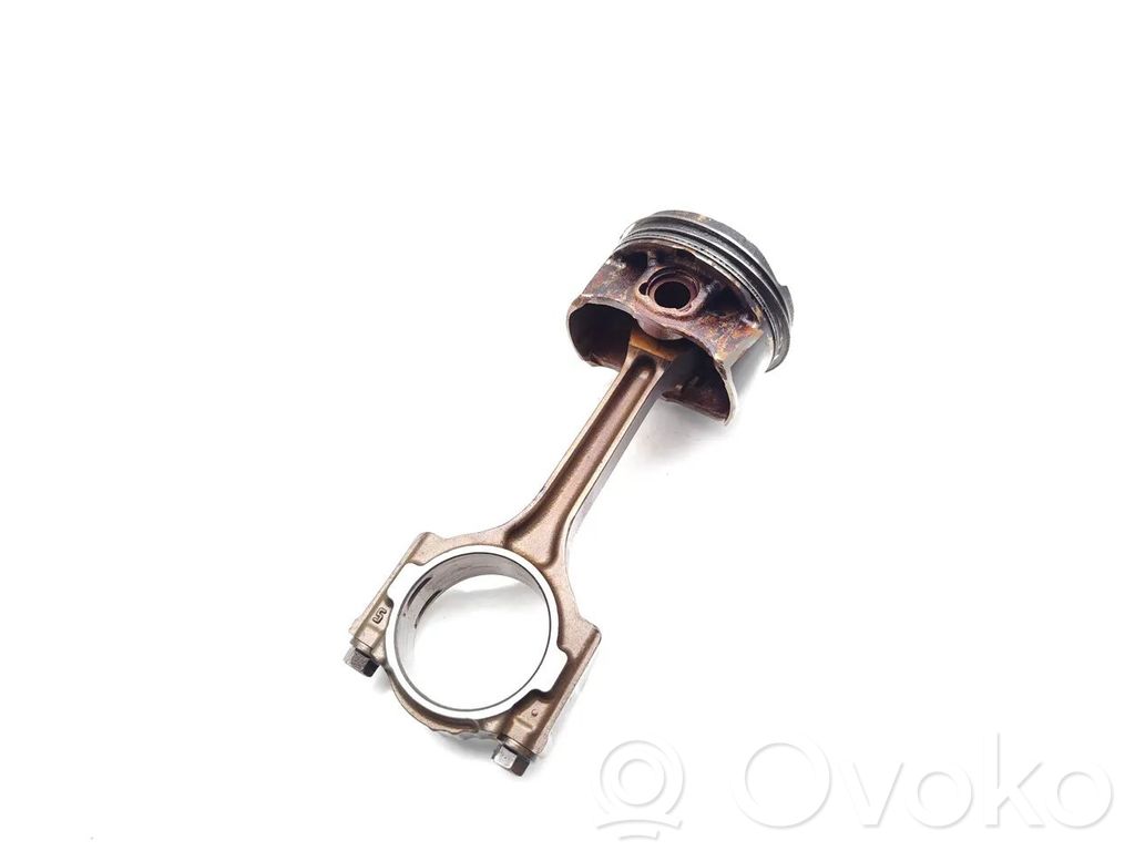 Opel Vivaro Piston with connecting rod 