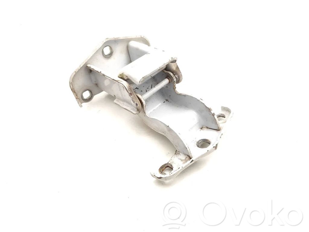Opel Vivaro Loading door lower hinge 