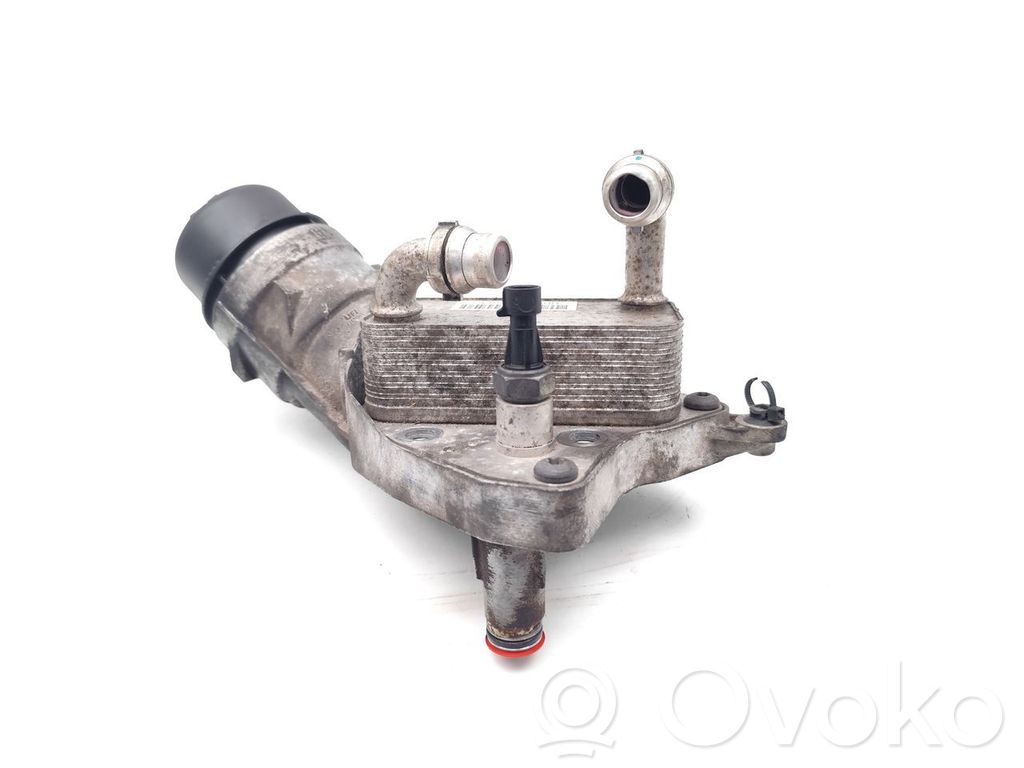 Opel Astra J Supporto di montaggio del filtro dell’olio 