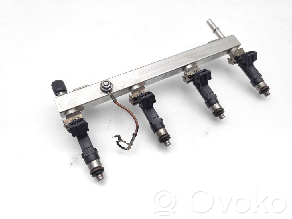Opel Meriva B Set injectoare combustibil 