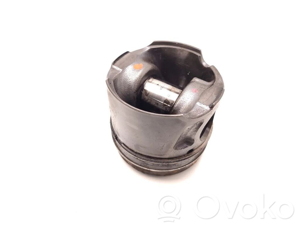 Ford Kuga II Piston 
