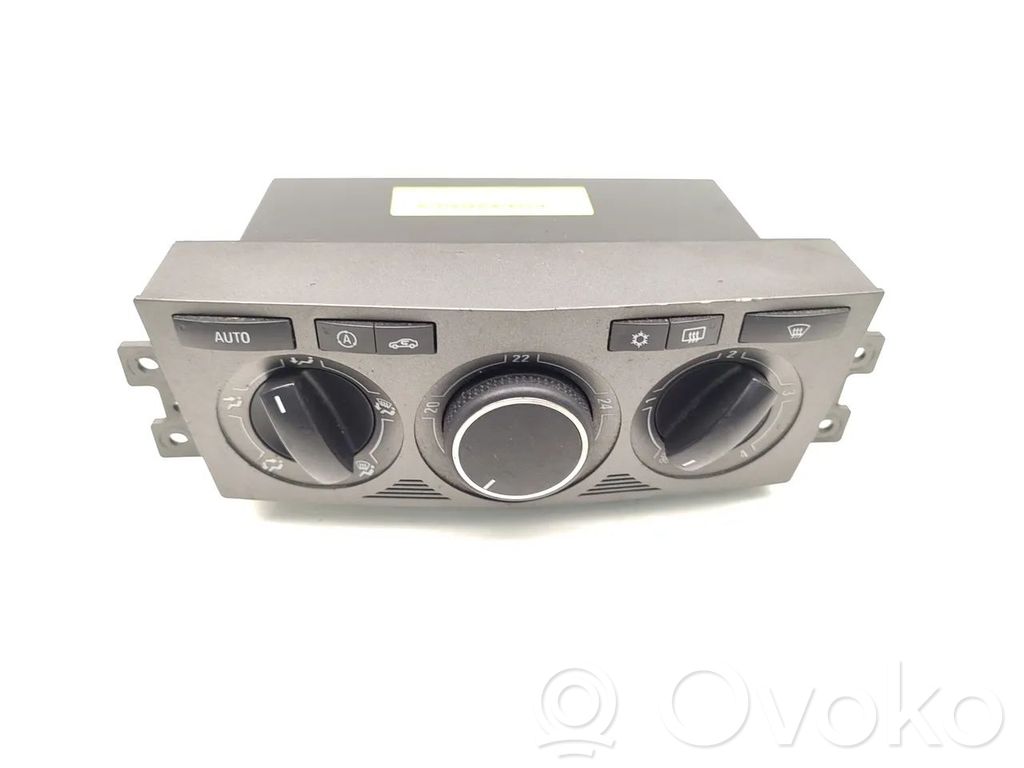 Opel Antara Climate control unit 
