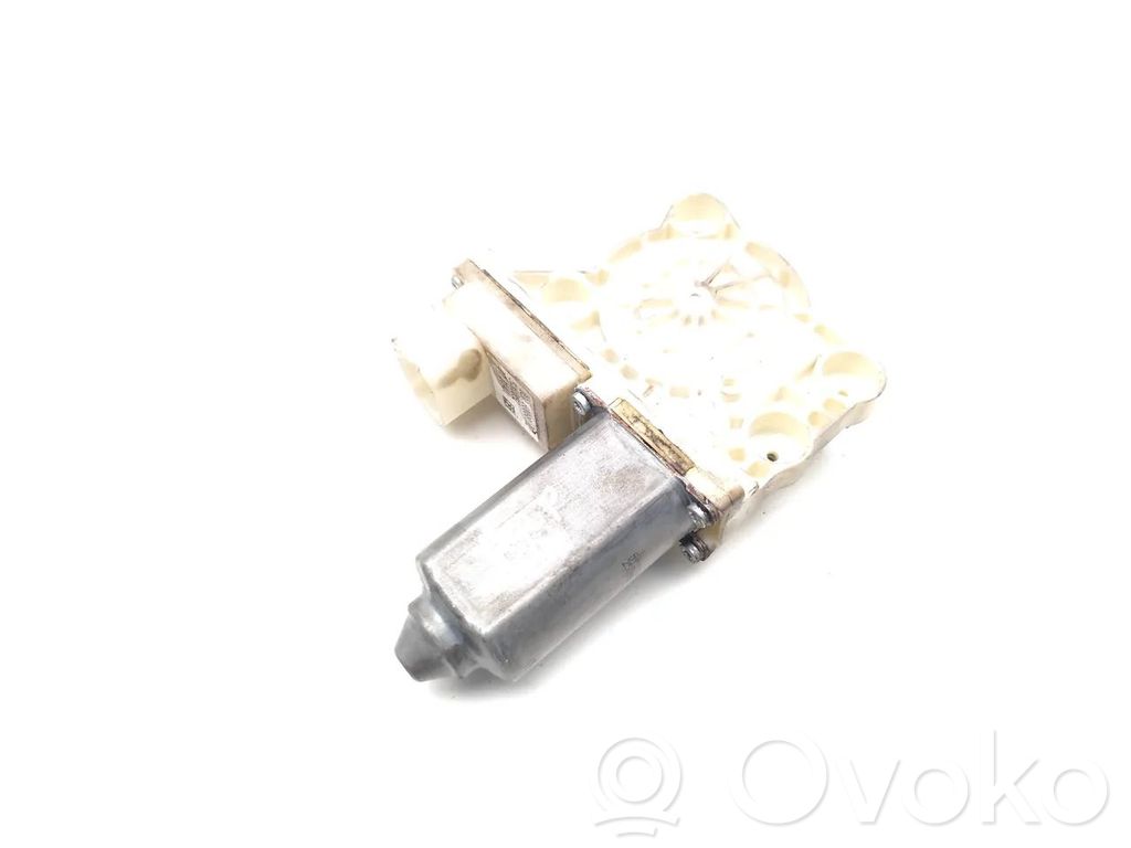 BMW 7 E65 E66 Front door window regulator motor 