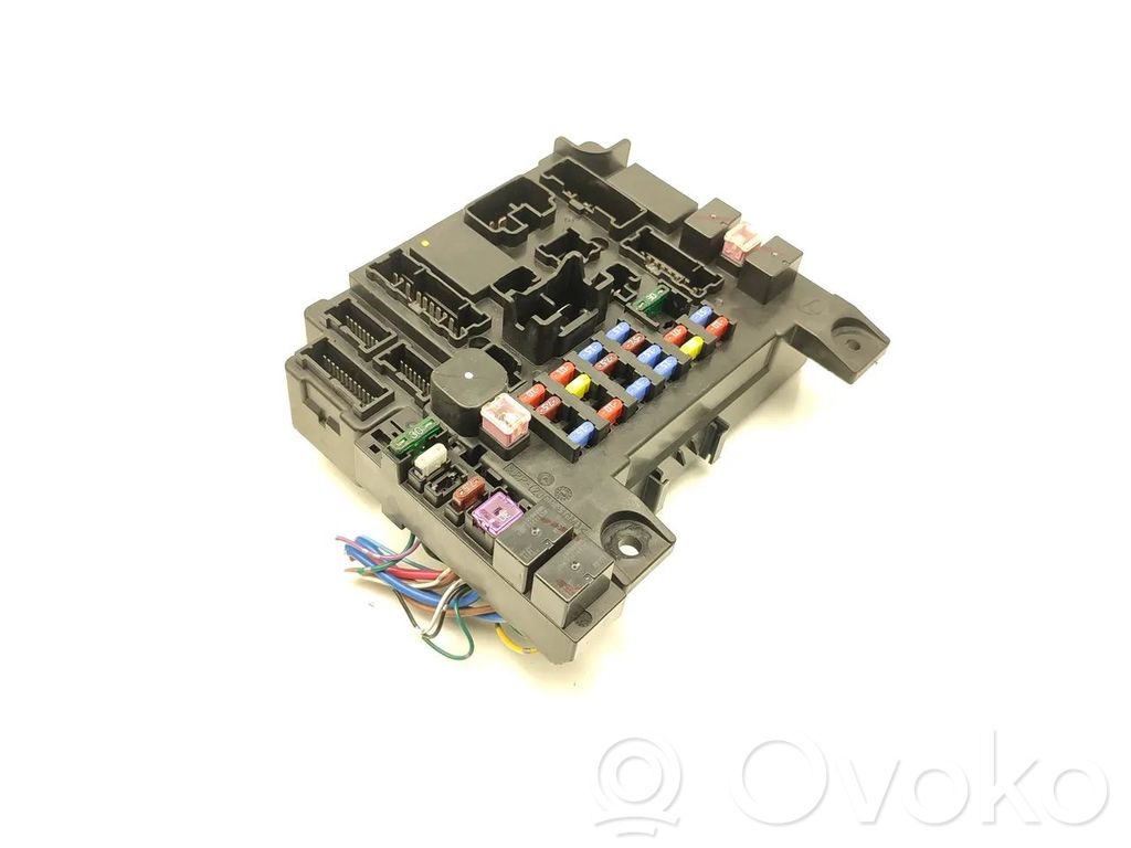 Mitsubishi ASX Fuse module 