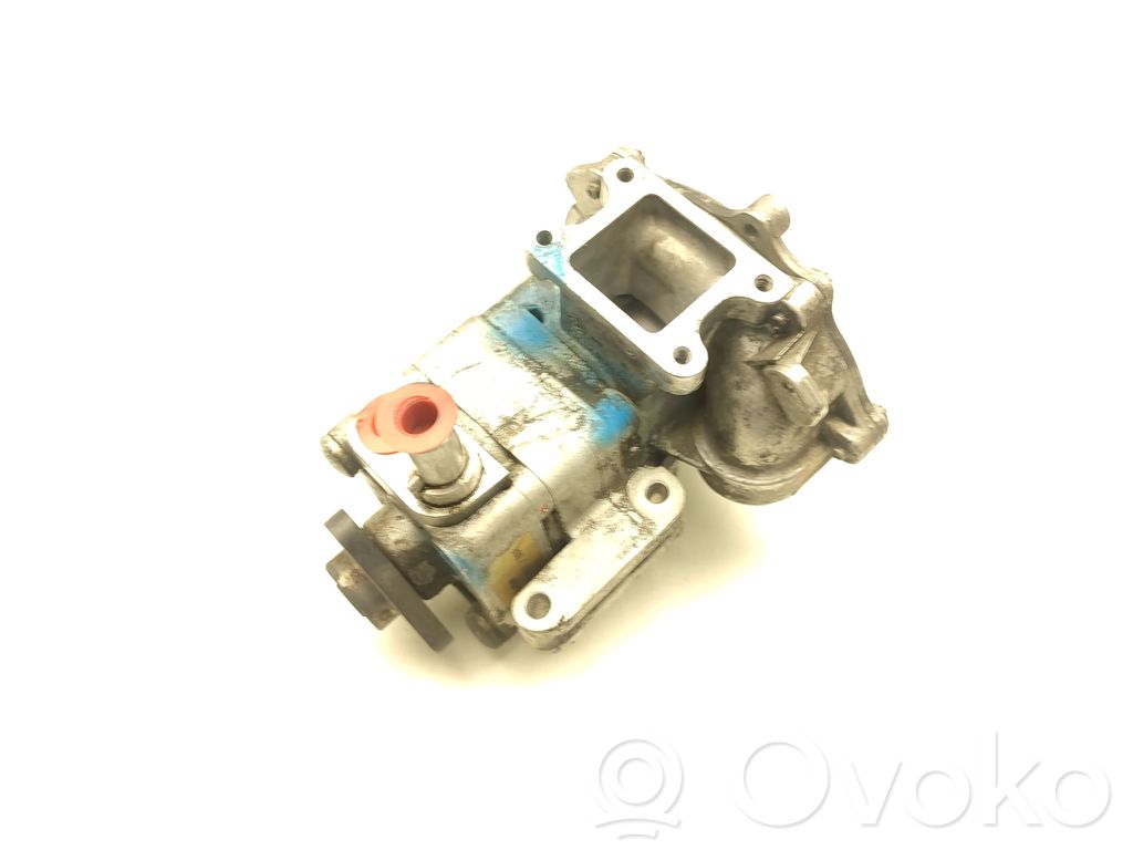 BMW 3 E46 Power steering pump 