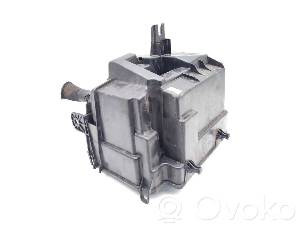 Opel Vivaro Tapa de caja de fusibles 