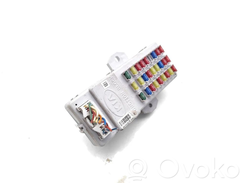 KIA Sorento Fuse box set 