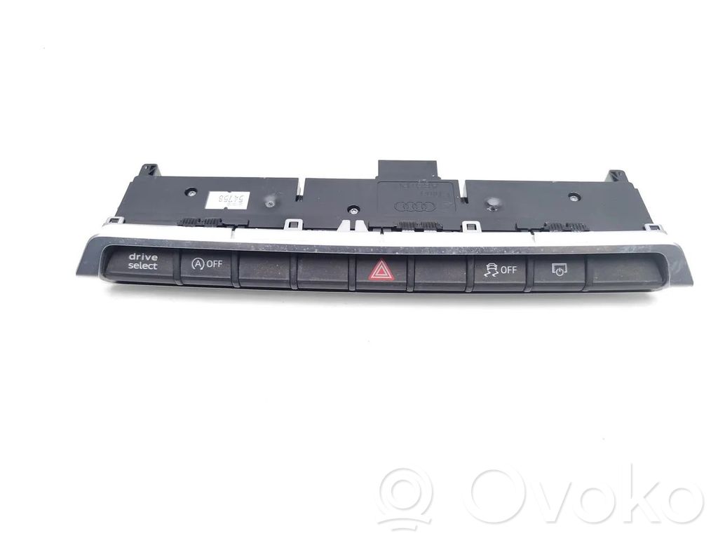 Botón interruptor de luz de peligro   81A925301J