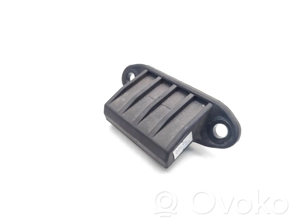 Tailgate opening switch   15D126