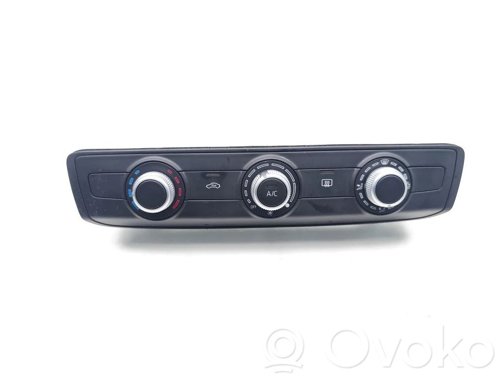 Audi A1 Climate control unit 