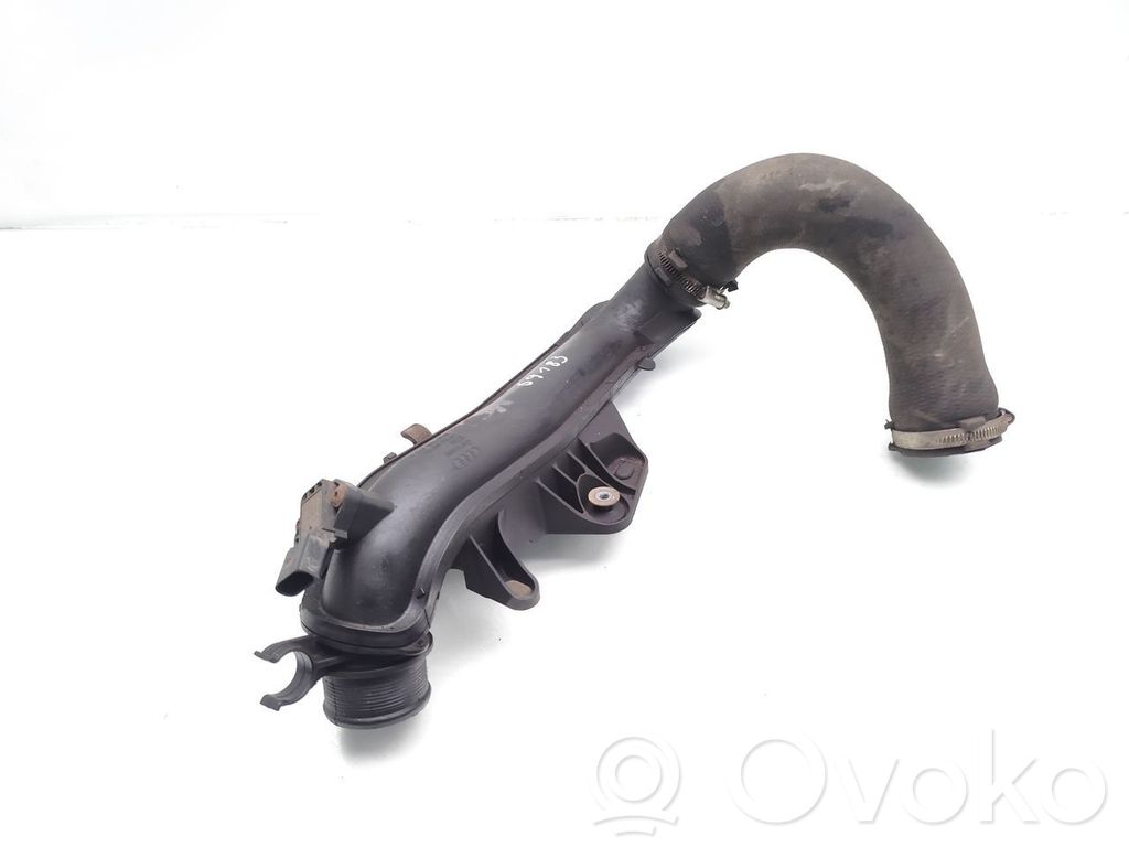 Audi A4 S4 B8 8K Furtun/conductă intercooler 