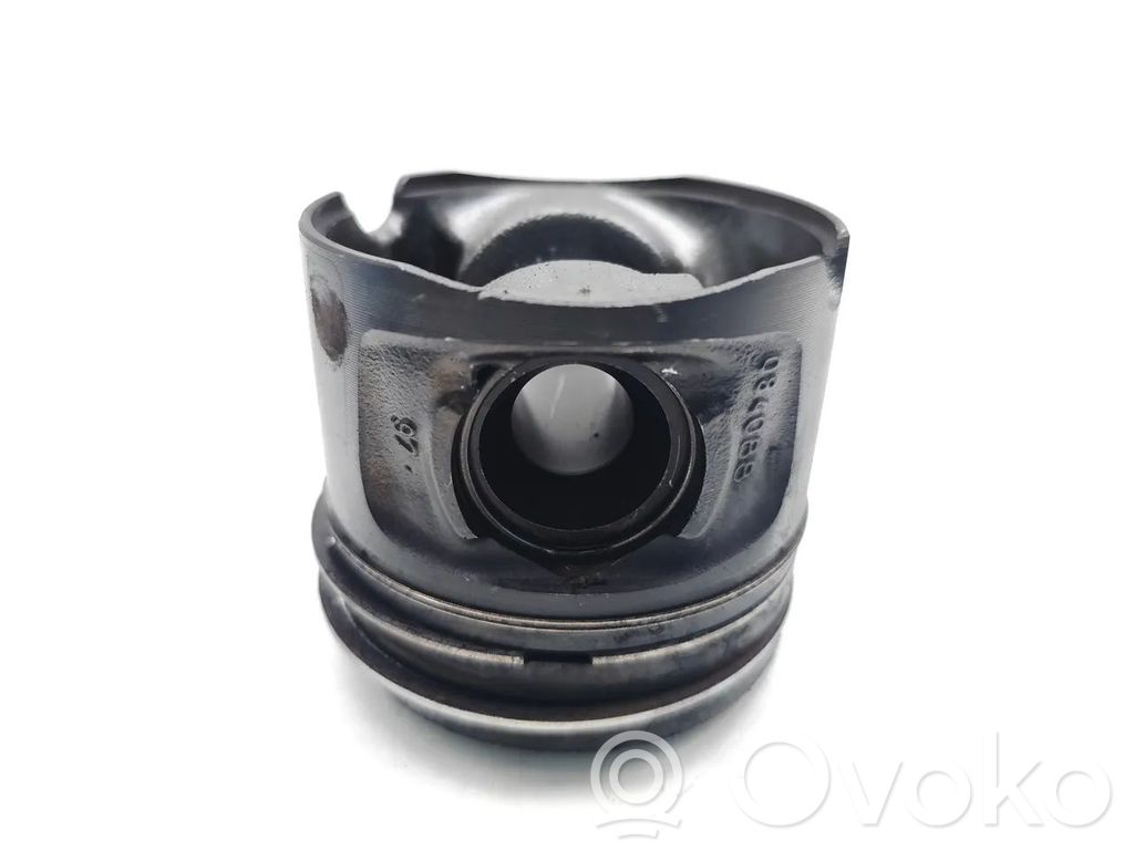 BMW 5 E60 E61 Piston 