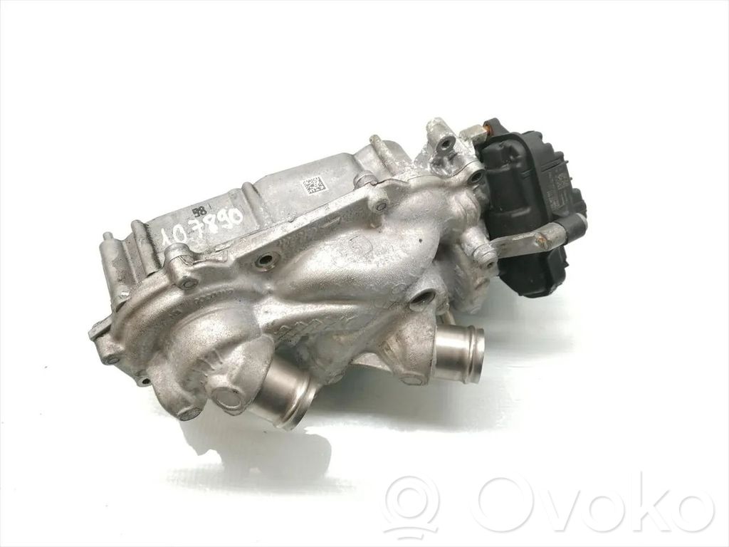 Pompa wody   05E121111K,05E907593