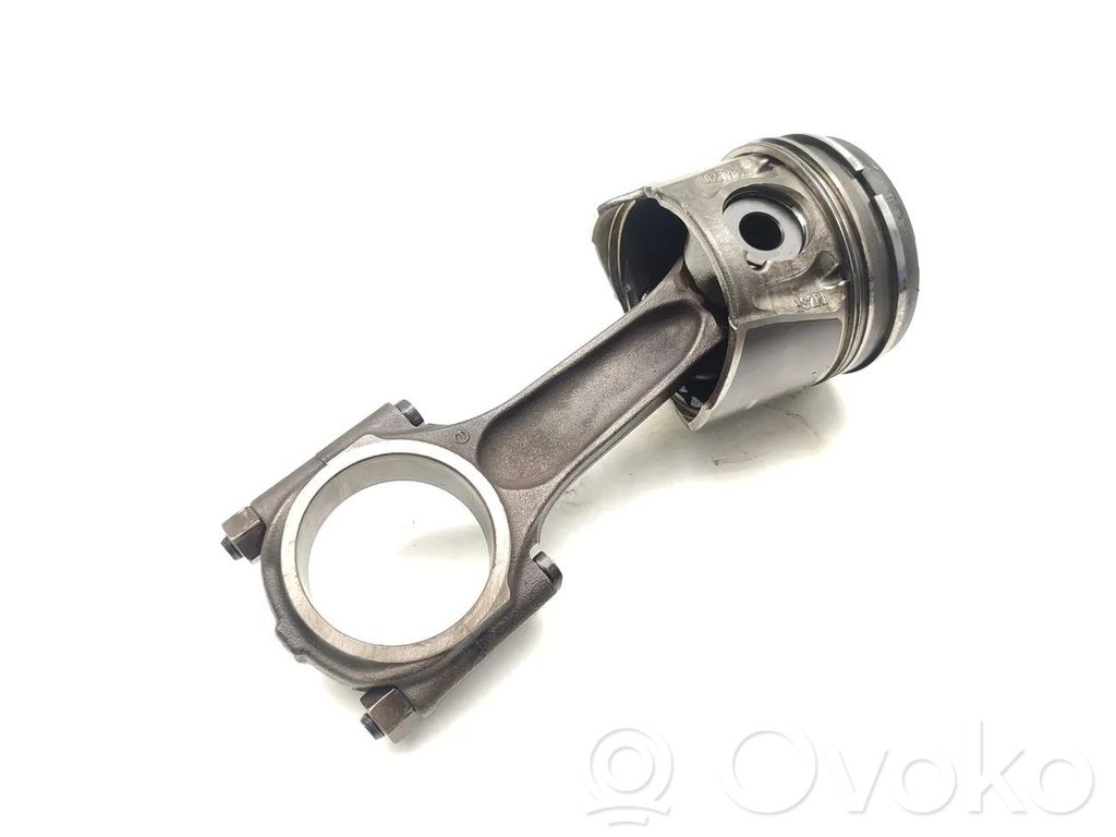 Ford Kuga I Piston with connecting rod 