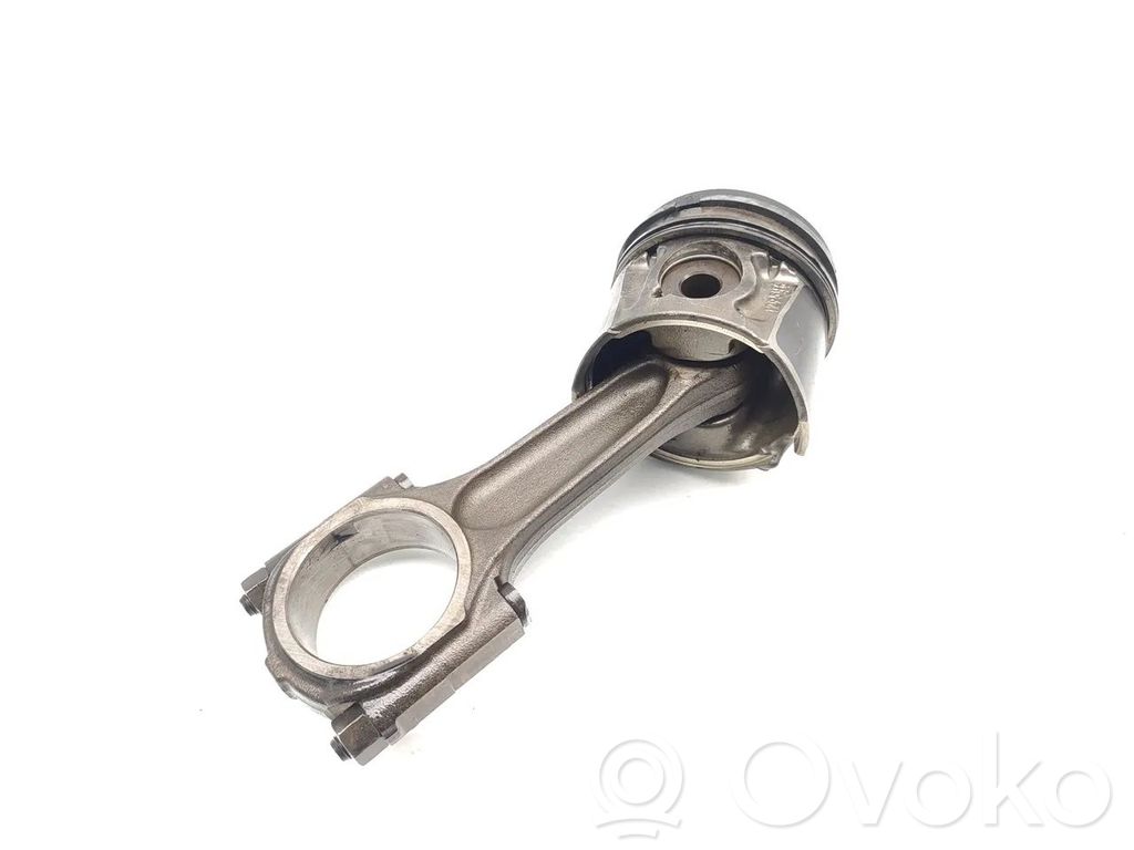 Ford Mondeo MK IV Piston with connecting rod 